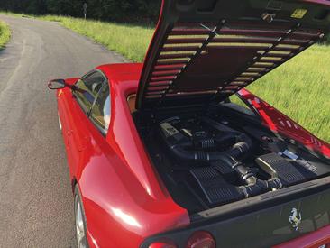 Ferrari F355 — photo 16