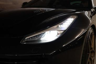 Ferrari GTC4Lusso — photo 30