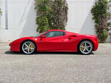 Ferrari 488 Spider — photo 10