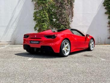 Ferrari 488 Spider — photo 11