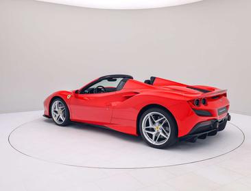 Ferrari F8 Spider — photo 10