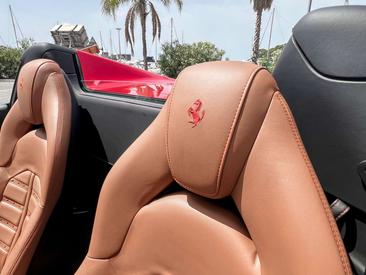 Ferrari 488 Spider — photo 21