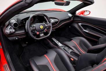 Ferrari F8 Spider — photo 17