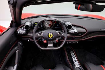 Ferrari F8 Spider — photo 18