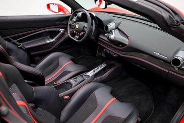 Ferrari F8 Spider — photo 23