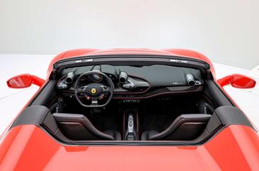 Ferrari F8 Spider — photo 27