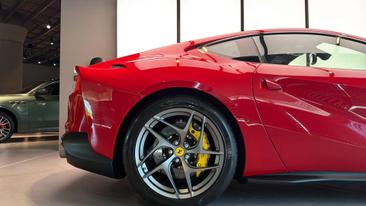 Ferrari 812 Superfast — photo 11