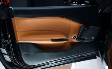 Ferrari GTC4Lusso — photo 12
