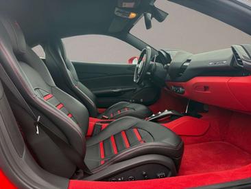 Ferrari 488 GTB — photo 30