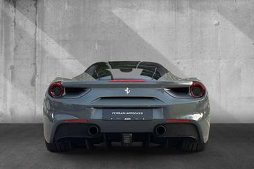 Ferrari 488 — photo 3
