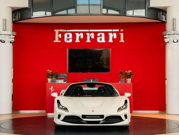 Ferrari F8 Spider — photo 8