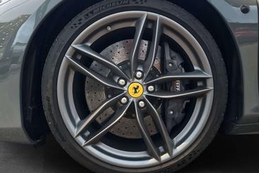 Ferrari 488 — photo 8