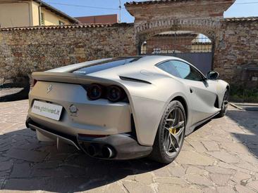 Ferrari 812 Superfast — photo 4