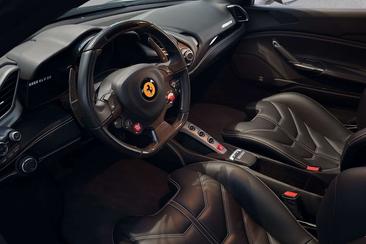 Ferrari 488 — photo 9