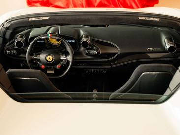 Ferrari F8 Spider — photo 16