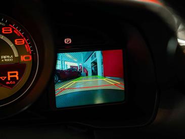 Ferrari F8 Spider — photo 23