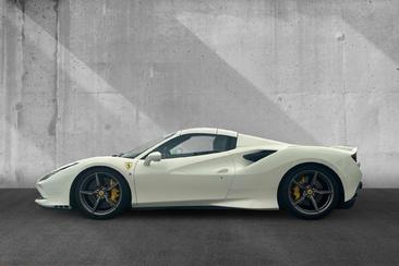 Ferrari F8 Spider — photo 2