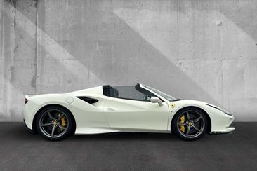 Ferrari F8 Spider — photo 8