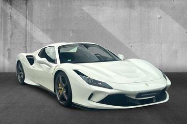 Ferrari F8 Spider — photo 11
