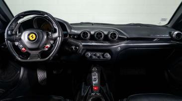 Ferrari F12 Berlinetta — photo 8
