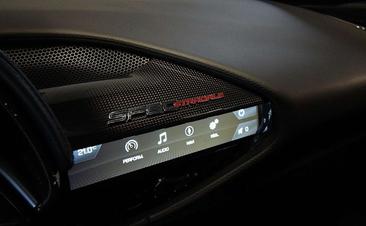 Ferrari SF90 Stradale — photo 14