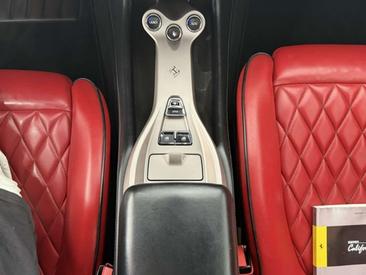 Ferrari California — photo 14