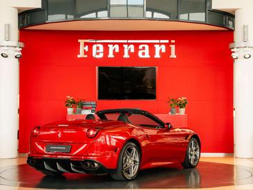 Ferrari California T — photo 5