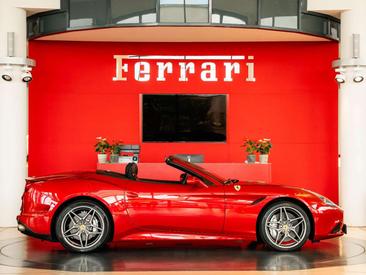Ferrari California T — photo 6
