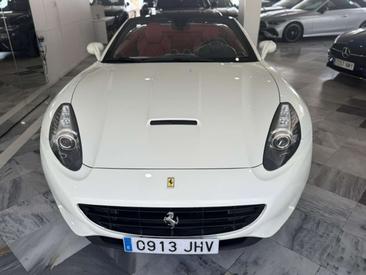 Ferrari California — photo 29