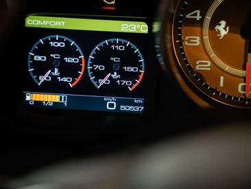 Ferrari California T — photo 23