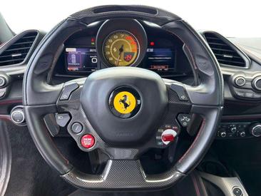 Ferrari 488 — photo 10