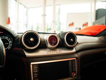 Ferrari California T — photo 25