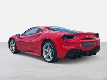 Ferrari 488 — photo 11