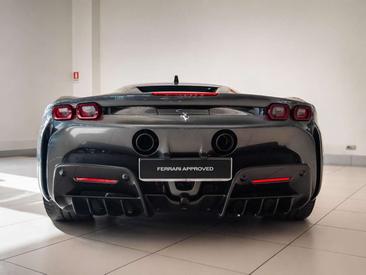 Ferrari SF90 Stradale — photo 19