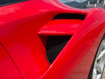 Ferrari 488 — photo 37