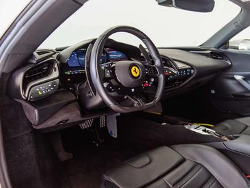 Ferrari SF90 Stradale — photo 40