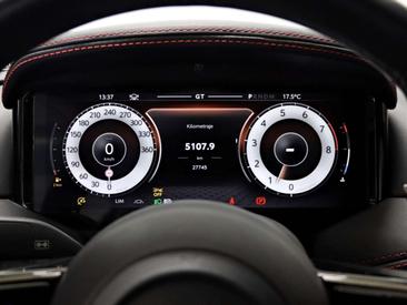 Aston Martin DB12 4.0 V8 — photo 10