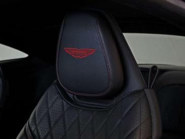 Aston Martin DB12 4.0 V8 — photo 16