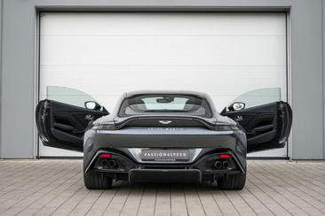 Aston Martin V8 4.0 — photo 3