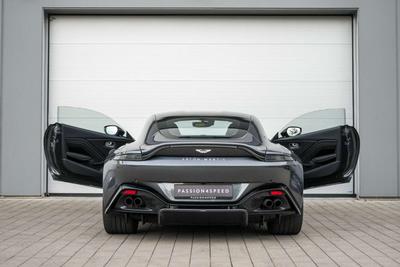 Aston Martin V8 4.0