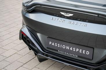 Aston Martin V8 4.0 — photo 8
