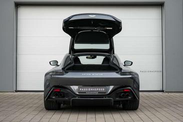 Aston Martin V8 4.0 — photo 22