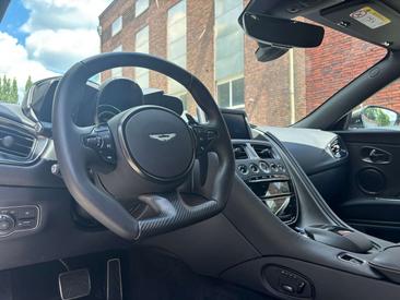 Aston Martin DBS 5.2 V12 770 Ultimate — photo 7