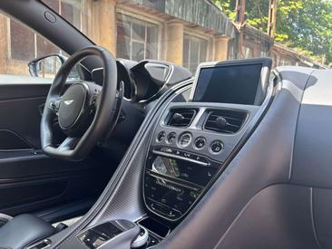 Aston Martin DBS 5.2 V12 770 Ultimate — photo 8