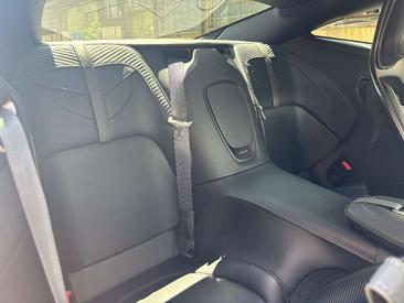 Aston Martin DBS 5.2 V12 770 Ultimate — photo 23