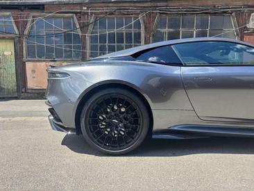 Aston Martin DBS 5.2 V12 770 Ultimate — photo 29