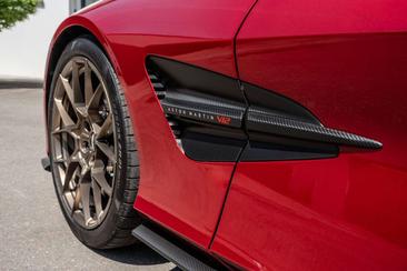 Aston Martin Vanquish SPEC Q CARBON BESPOKE — photo 13
