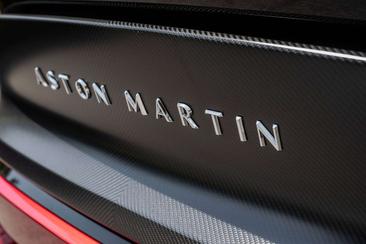 Aston Martin Vanquish SPEC Q CARBON BESPOKE — photo 19