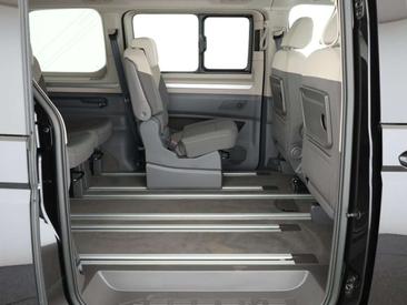 Volkswagen Multivan EHybrid 4Motion Life — photo 6