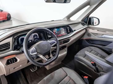 Volkswagen Multivan EHybrid 4Motion Style — photo 3